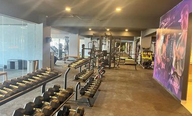 Departamento en renta en Sky View en Zona Esmeralda nuevo y equipado