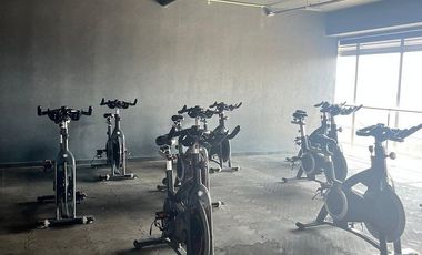 Departamento en renta en Sky View en Zona Esmeralda nuevo y equipado