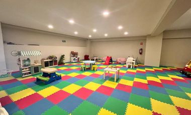 Departamento en renta en Sky View en Zona Esmeralda nuevo y equipado