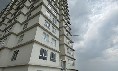 Departamento en renta en Sky View en Zona Esmeralda nuevo y equipado