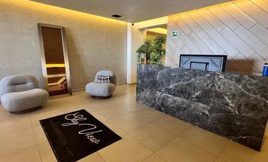 Departamento en renta en Sky View en Zona Esmeralda nuevo y equipado