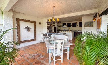 Casa con Estilo Mexicano en Gringo Gulch, Pto Vallarta Oportunidad de Inversion