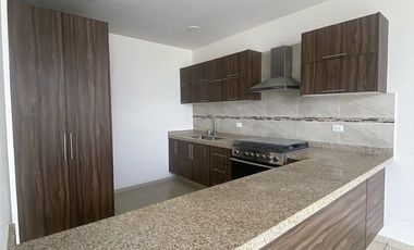 En renta Casa Capital Norte Zapopan coto Carrara