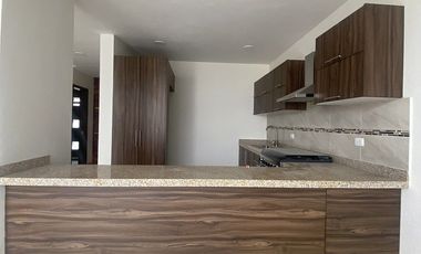 En renta Casa Capital Norte Zapopan coto Carrara