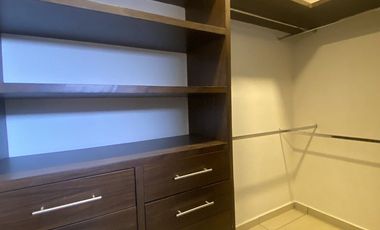 En renta Casa Capital Norte Zapopan coto Carrara