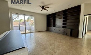 Casa en Renta con Alberca en Coto Privado Las Parotas Colima