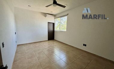 Casa en Renta con Alberca en Coto Privado Las Parotas Colima