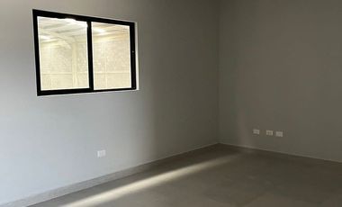 Renta de Bodega 910m2 Industrial la Silla, Guadalupe