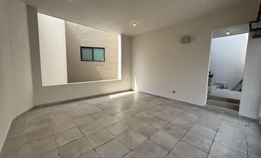 CASA EN RENTA, PEDREGAL LA SILLA, MONTERREY SUR