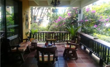 CASA EN VENTA- EN CONDOMINIO- LA VEGA 222m2-LOTE 670m2- $1000mm