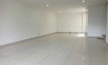 Espectacular Casa en Arriendo en Niza