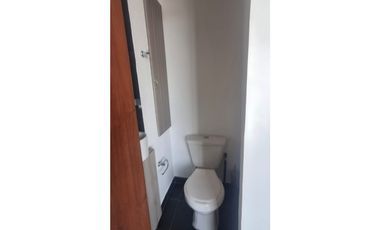 SE ARRIENDA APARTAESTUDIO DUPLEX AMOBLADO SECTOR CHAPINERO