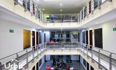 Arriendo Oficina de 74 m² sobre Av. Cra. 19 con Calle 95 cruce con NQS