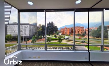 Arriendo Oficina de 74 m² sobre Av. Cra. 19 con Calle 95 cruce con NQS