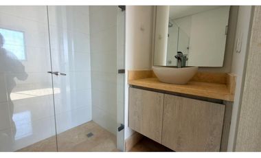 SE ARRIENDA APARTAMENTO DOS ALCOBAS EN MANGA - EDIFICIO BARI