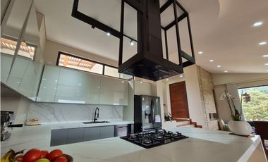 ESPECIAL CASA MODERNA 3 NIVELES MEJOR PRECIO YERBABONITA