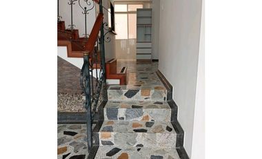 VENDO CASA COMERCIAL O RESIDENCIAL EN PINARES PEREIRA LG