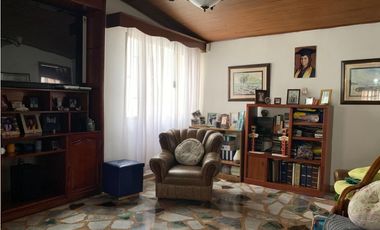 CASA DE USO MIXTO en el BATAN (RESIDENCIAL, SERVICIOS EMPRESARIALES)