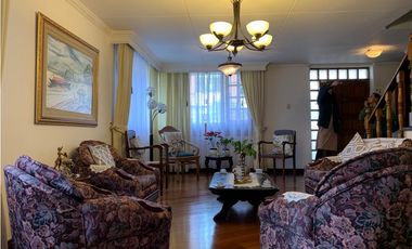 CASA DE USO MIXTO en el BATAN (RESIDENCIAL, SERVICIOS EMPRESARIALES)