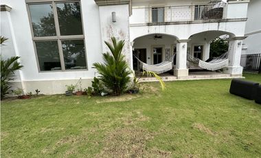 Casa Fairways Estates - Santa Maria - frente al golf $2,350,000