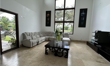 Casa Fairways Estates - Santa Maria - frente al golf $2,350,000
