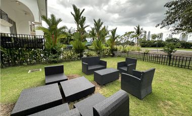 Casa Fairways Estates - Santa Maria - frente al golf $2,350,000