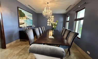 Casa Fairways Estates - Santa Maria - frente al golf $2,350,000