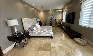 Casa Fairways Estates - Santa Maria - frente al golf $2,350,000