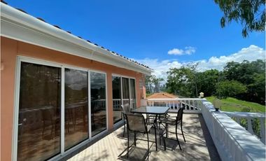 VENTA CASA TUMBA MUERTO 486M2 EL DORAL