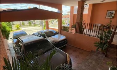 VENTA CASA TUMBA MUERTO 486M2 EL DORAL