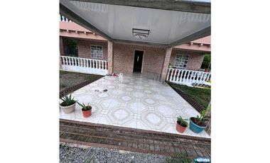 ALQUILER DE CASA EN POTRERILLO 4R
