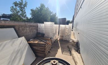 Excelente galpón industrial - comercial en Quinta Normal