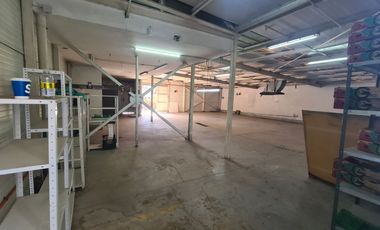 Excelente galpón industrial - comercial en Quinta Normal