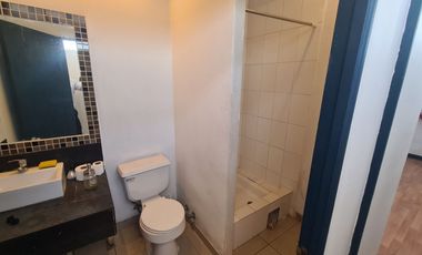 Excelente galpón industrial - comercial en Quinta Normal