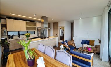 ARRIENDO (SIN AMOBLAR) APARTAMENTO EN ENVIGADO, LOMA DEL ESCOBERO