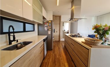 ARRIENDO (SIN AMOBLAR) APARTAMENTO EN ENVIGADO, LOMA DEL ESCOBERO