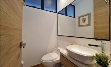 ARRIENDO (SIN AMOBLAR) APARTAMENTO EN ENVIGADO, LOMA DEL ESCOBERO