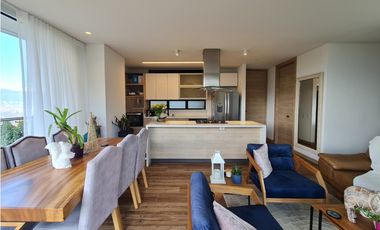 ARRIENDO (SIN AMOBLAR) APARTAMENTO EN ENVIGADO, LOMA DEL ESCOBERO