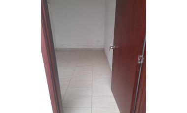 ¡SE ARRIENDA APARTAMENTO EN VILLAMARA – EXCELENTE UBICACIÓN!