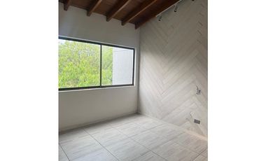 APARTAMENTO EN EL CORAZÓN DE LA MILLA DE ORO. EL POBLADO 