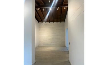 APARTAMENTO EN EL CORAZÓN DE LA MILLA DE ORO. EL POBLADO 