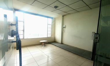 ACSI 1402, CASA COMERCIAL EN VENTA – ZONA DE CONSECIONARIOS AV. BOYAC