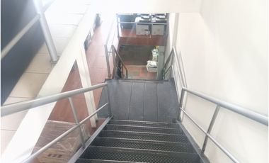 ACSI 1402, CASA COMERCIAL EN VENTA – ZONA DE CONSECIONARIOS AV. BOYAC