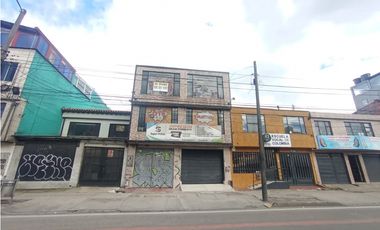 ACSI 1402, CASA COMERCIAL EN VENTA – ZONA DE CONSECIONARIOS AV. BOYAC