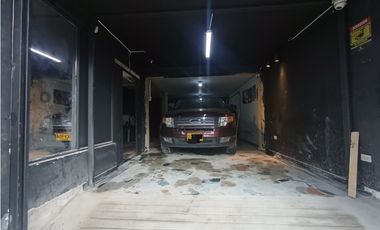 ACSI 1402, CASA COMERCIAL EN VENTA – ZONA DE CONSECIONARIOS AV. BOYAC
