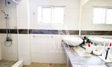 Casa en Arriendo en Mall Los Domínicos | Arriendo Casa (4D3B) | Las Condes | Alas Propiedades