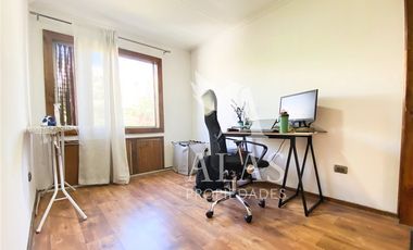 Casa en Arriendo en Mall Los Domínicos | Arriendo Casa (4D3B) | Las Condes | Alas Propiedades