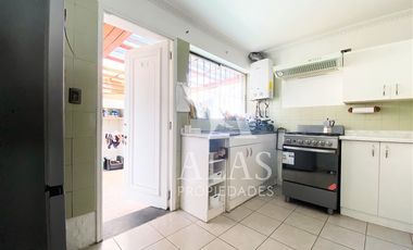 Casa en Arriendo en Mall Los Domínicos | Arriendo Casa (4D3B) | Las Condes | Alas Propiedades