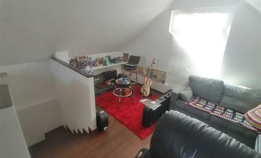 Casa en Arriendo en AV. ELPERAL CON CANAL DE LA LUZ