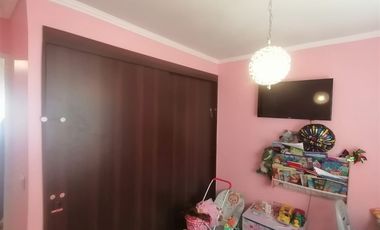 Casa en Arriendo en AV. ELPERAL CON CANAL DE LA LUZ